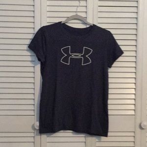 Ladies Navy Blue Under Armour Short sleeve shirt